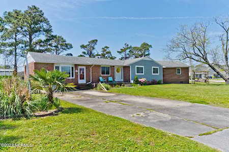 1029 N Yaupon Terrace Morehead City, NC 28557