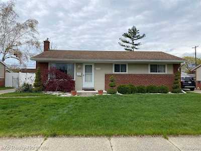 37196 Gilchrist St Westland, MI 48186