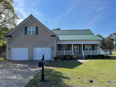 5618 Spreading Branch Dr Hope Mills, NC 28348