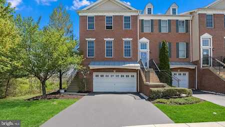 3073 E Dorchester St Furlong, PA 18925