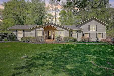 5044 Briarwood Dr Nashville, TN 37211