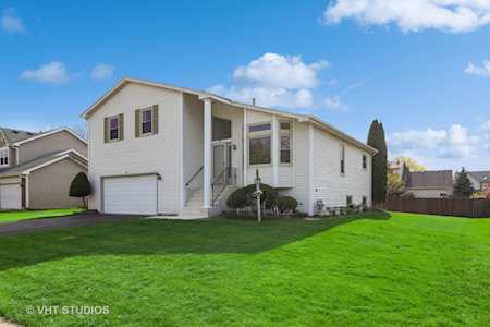 365 Blackfoot Dr Bolingbrook, IL 60490