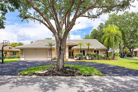 5024 NW 97th Dr Coral Springs, FL 33076
