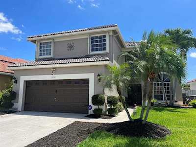 7656 Thornlee Drive Lake Worth, FL 33467
