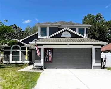 1621 Spinning Wheel Dr Lutz, FL 33559