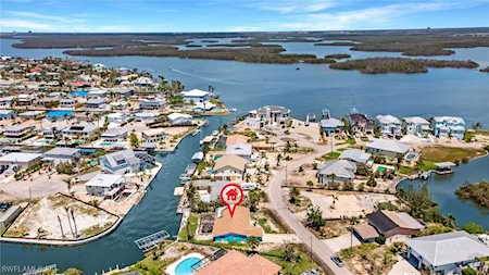 301 Seminole Way Fort Myers Beach, FL 33931