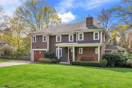 27 Boulder Brook Road Wellesley, MA 02481