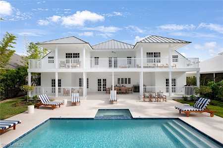1500 Pelican Ave Naples, FL 34102