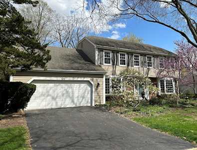 508 Longmeadow Circle St. Charles, IL 60174