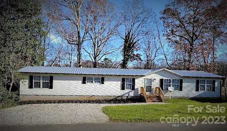 12006 Hillcrest Ln Huntersville, NC 28078