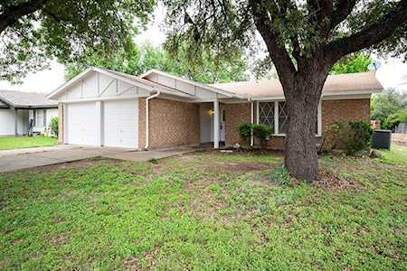 6605 Starnes Road Watauga, TX 76148