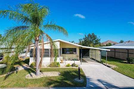 855 Seabrooke Dr Englewood, FL 34223