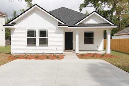 50 Comanche Trl Crawfordville, FL 32327