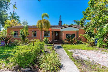5808 SW 31st Street Miami, FL 33155