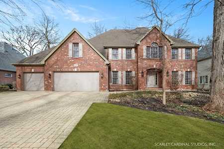 235 Fiala Woods Ct Naperville, IL 60565
