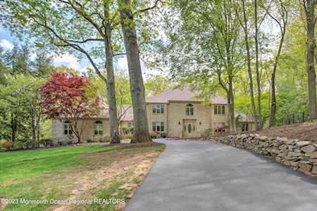 12 Country Club Ln Marlboro, NJ 07746
