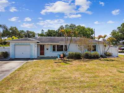 6301 14th St N St. Petersburg, FL 33702