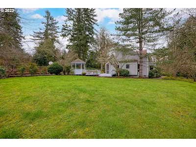 16960 Stafford RD Lake Oswego, OR 97034