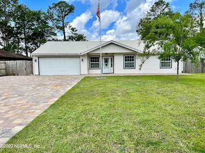 6064 Pine AVE Fleming Island, FL 32003