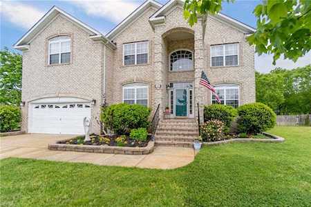 1605 Tattinger Trl Chesapeake, VA 23321