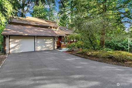 3226 162nd Place SE Bellevue, WA 98008
