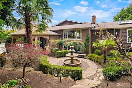 11414 NE 60th St Kirkland, WA 98033