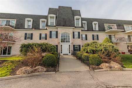 2021 King James Parkway #214 Westlake, OH 44145