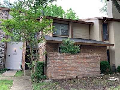2715 Westgate Drive Arlington, TX 76015