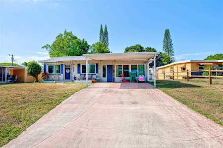 10576 113th Ave Largo, FL 33773