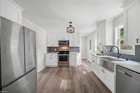 37 Londonshire Terrace Hampton, VA 23666