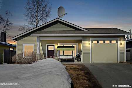 3229 Peterkin Ave Anchorage, AK 99508