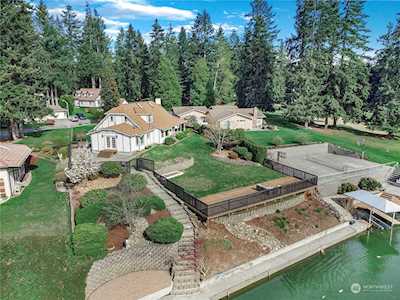 2908 206th Avenue Ct E Lake Tapps, WA 98391