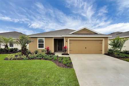 1317 Swiss Ln Deltona, FL 32738