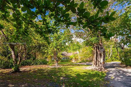 7450-1 SW 79 Ct Miami, FL 33143