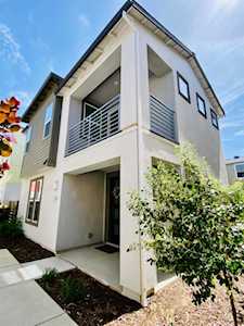 4422 Ocean Lane Elk Grove, CA 95757