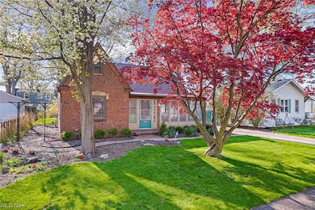 116 Englewood Dr Avon Lake, OH 44012