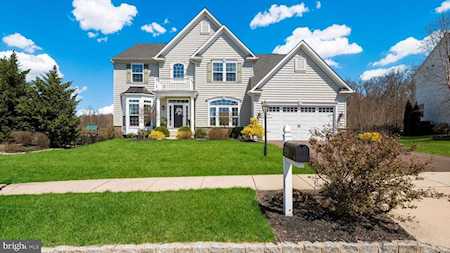 550 Delaware Dr Sellersville, PA 18960