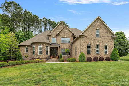139 Waterbury Dr Mooresville, NC 28117
