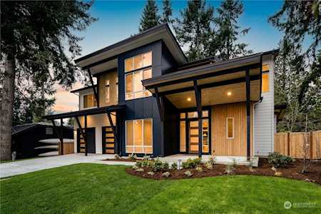 12810 NE 68th St Kirkland, WA 98033