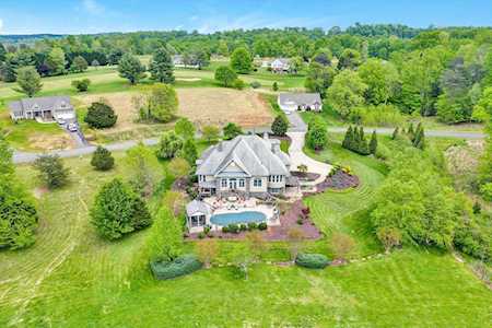 135 Bentgrass Hardy, VA 24101