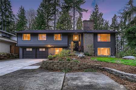 2401 161st Ave SE Bellevue, WA 98008