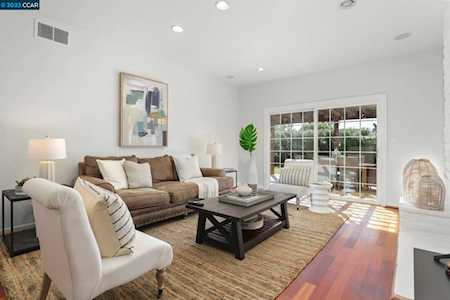 2227 La Salle Dr Walnut Creek, CA 94598