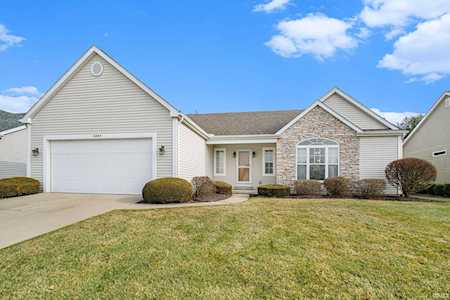 6444 Redenbacher Court South Bend, IN 46614