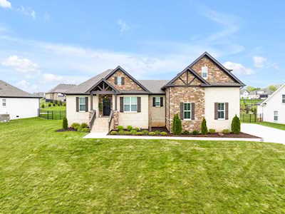 2024 Imagine Cir Spring Hill, TN 37174