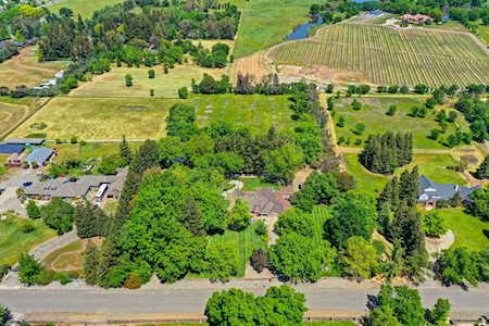10383 Menlo Oaks Court Elk Grove, CA 95624