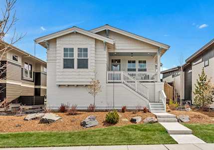 1670 NW Fields St Bend, OR 97703