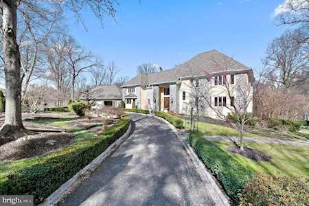 245 Maplehill Rd Gladwyne, PA 19035