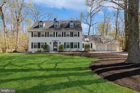 13 Forage Ln Cherry Hill, NJ 08003