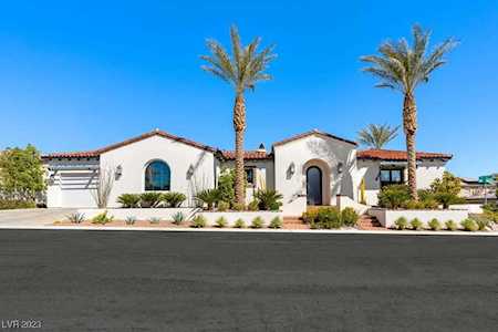 9708 Dream Brook Ct Las Vegas, NV 89149