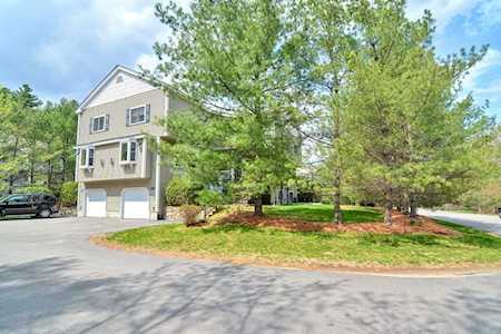 903 Old Bridge Ln #903 Bellingham, MA 02019